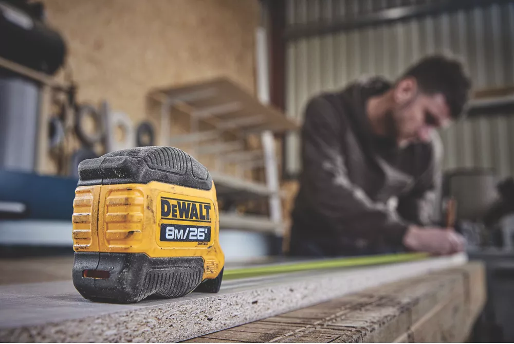 DeWalt DWHT38127-9 8m Tape Measure Set 2 Pack - Image 4