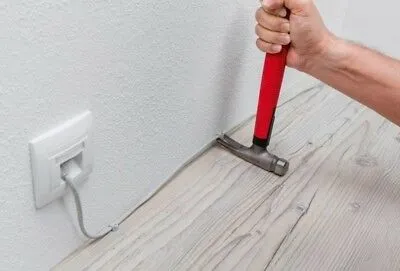 Wiha 42071 Electricians Compact Steel Claw Hammer With Ergonomic Handle 300g - Image 5