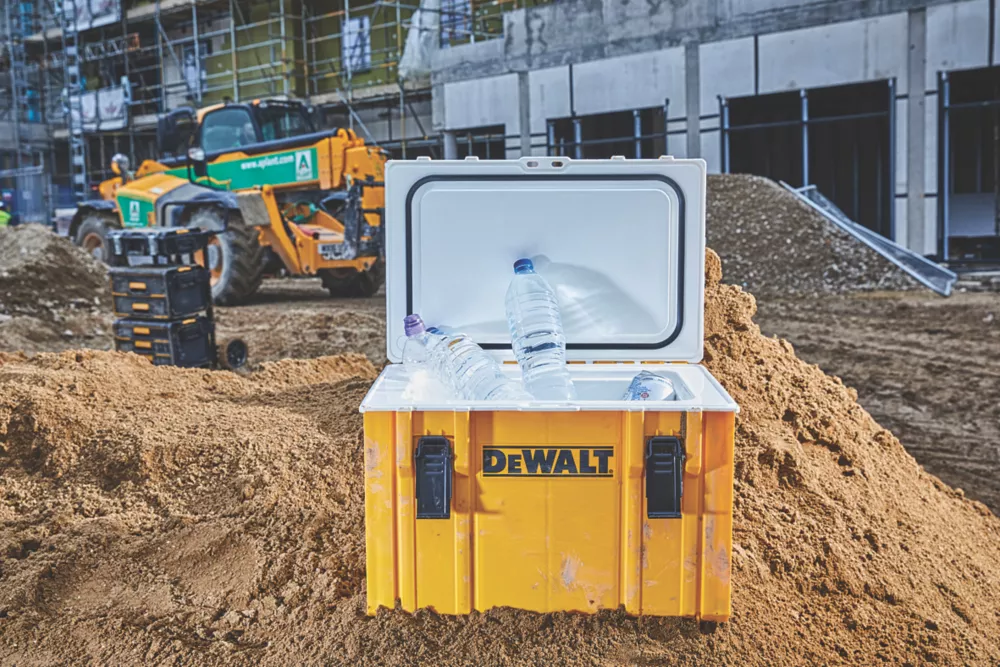 DeWalt ToughSystem 25.5Ltr Cooler - Image 4