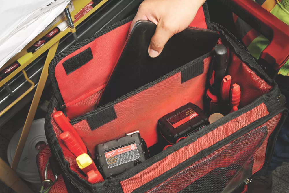 Milwaukee PACKOUT Tech Bag 18" - Image 3