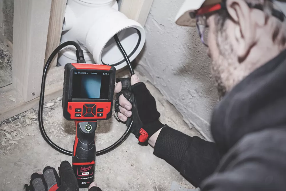 Milwaukee M12ICAV3 Inspection Camera With 3 1/4" Colour Screen - Image 3